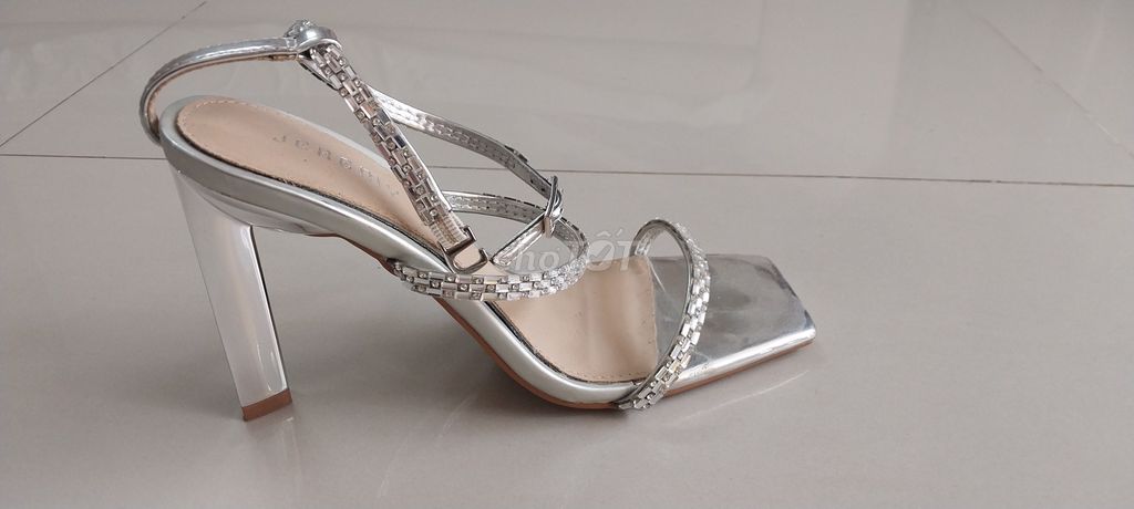 Giày cao gót SABLANCA Nữ size 37, cao 1 tấc. Mua bán Giày dép tại Quận Ninh Kiều Cần Thơ được đăng bởi mai hoang hình 1