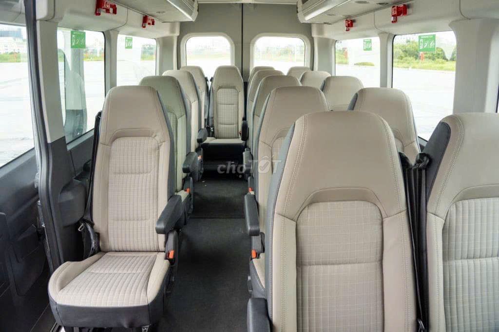 Ford Transit 18c Bạc,trắng giá tốt giao ngay. Mua bán Ô tô tại Quận Bình Tân Tp Hồ Chí Minh được đăng bởi Khiêm Ford Phú Mỹ hình 5
