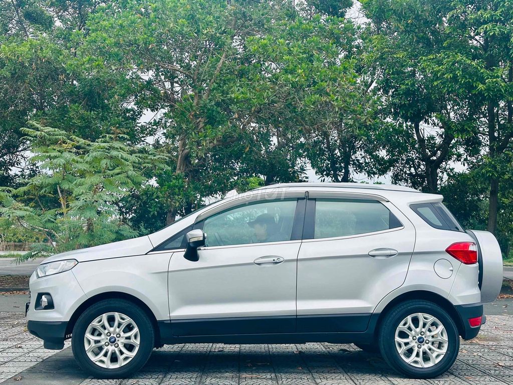 Ford Ecosport Titanium 2015 АКПП серебристый