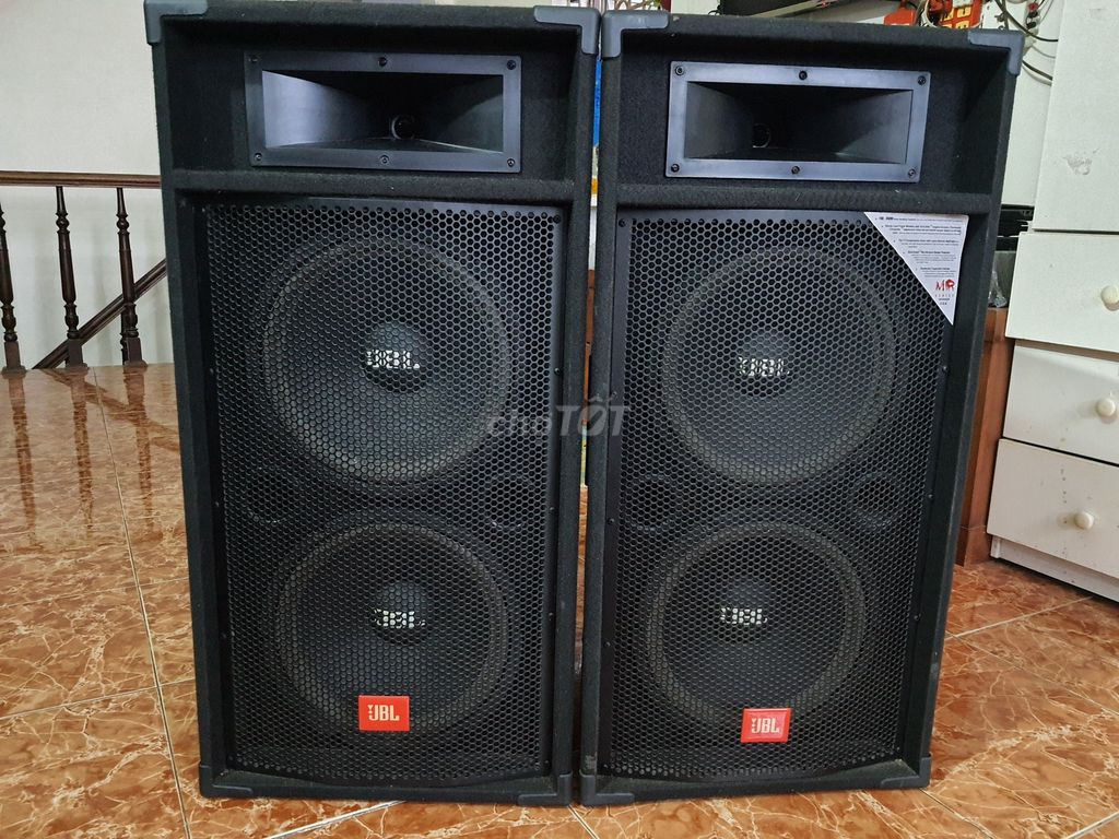 Thanh lý đôi loa JBL hai bass 30, nghe rất hay. Mua bán Tivi, Âm thanh tại Quận Thanh Xuân Hà Nội được đăng bởi Hong Thang hình 1
