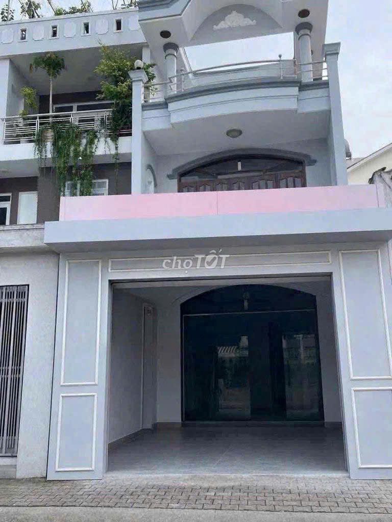 NNC mặt tiền Ngô Quyền, Hiệp Phú, Q9, 115m2, 1 trệt 2 lầu,5PN,GIÁ 25TR