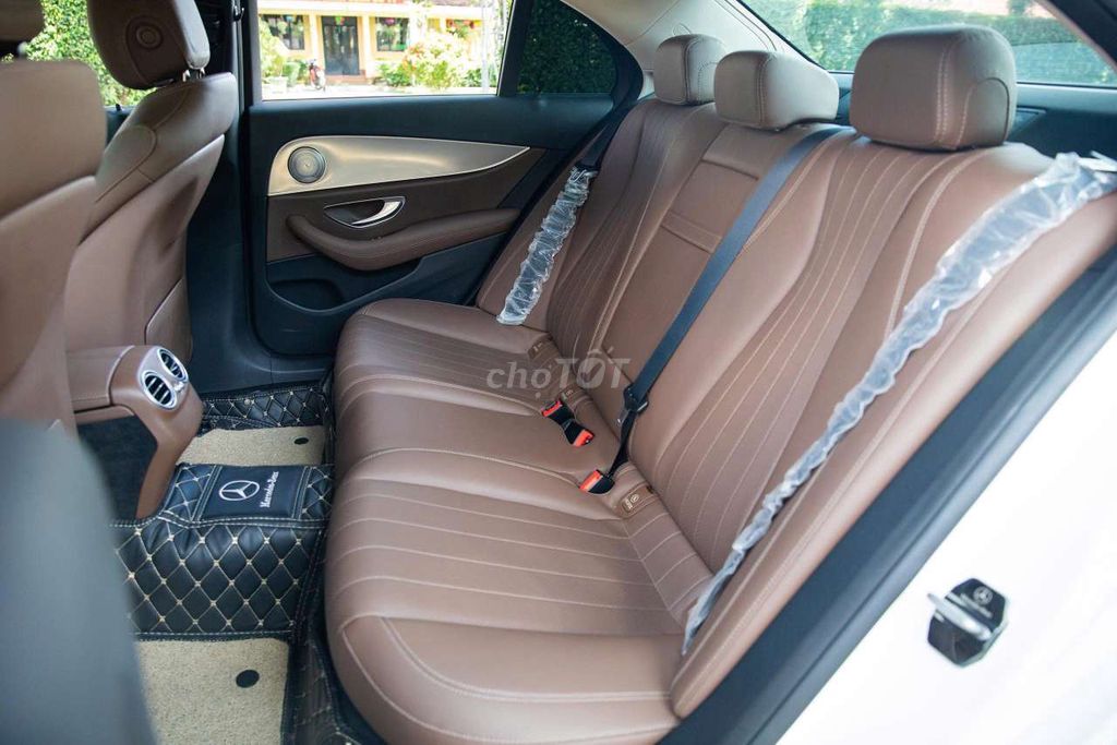 Mercedes E180 2020 - 22000 km. Mua bán Ô tô tại Quận Gò Vấp Tp Hồ Chí Minh được đăng bởi TUYỀN KUPPY XE LƯỚT LUXURY  hình 13