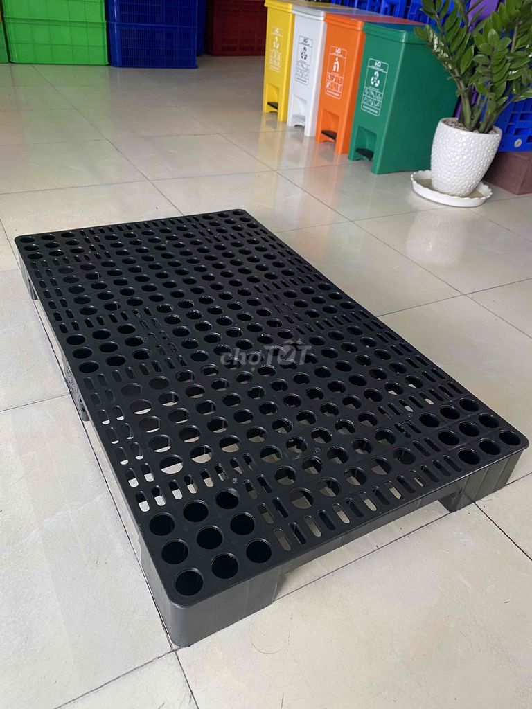 Pallet lót sàn PP tái sinh Đen. Mua bán Nội thất, đồ gia dụng khác tại Quận Cái Răng Cần Thơ được đăng bởi Nguyễn Hoàng Phúc hình 1