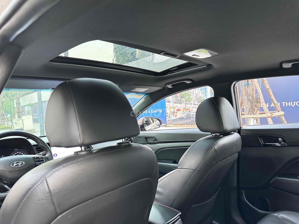 Hyundai Elantra 2019 1.6AT Sport - 80000 km. Mua bán Ô tô tại Quận Hoàng Mai Hà Nội được đăng bởi Đức Quyết hình 12