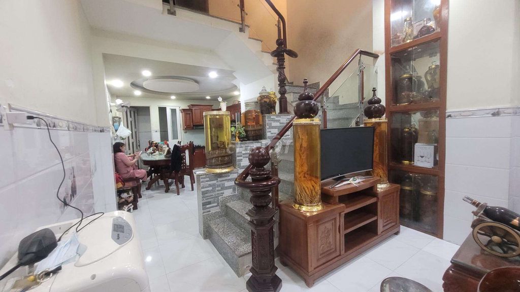 4 X 16 X 5 TẦNG ĐÚC BTCT - H.CÔNG - HXH NGUYỄN SƠN - PHÚ THỌ HÒA. Mua bán Nhà ở tại Quận Tân Phú Tp Hồ Chí Minh được đăng bởi Thiên hình 3