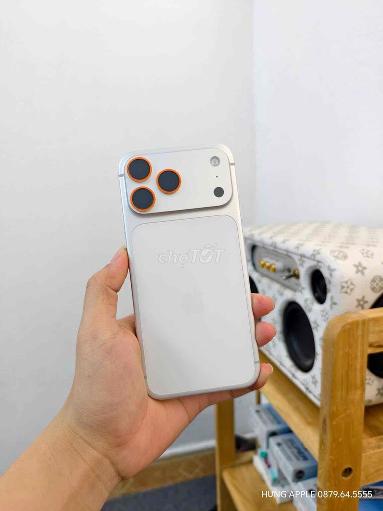 Em cần bán 17Pro max bạc chính hãng vna. Mua bán Điện thoại tại Quận Nam Từ Liêm Hà Nội được đăng bởi Nguyễn Thanh Hưng hình 1