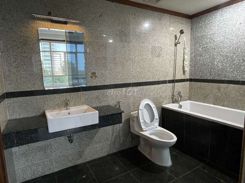 BÁN CĂN HỘ PHÚ HOÀNG ANH 88M2 2PN 2WC GIÁ 2,790tr