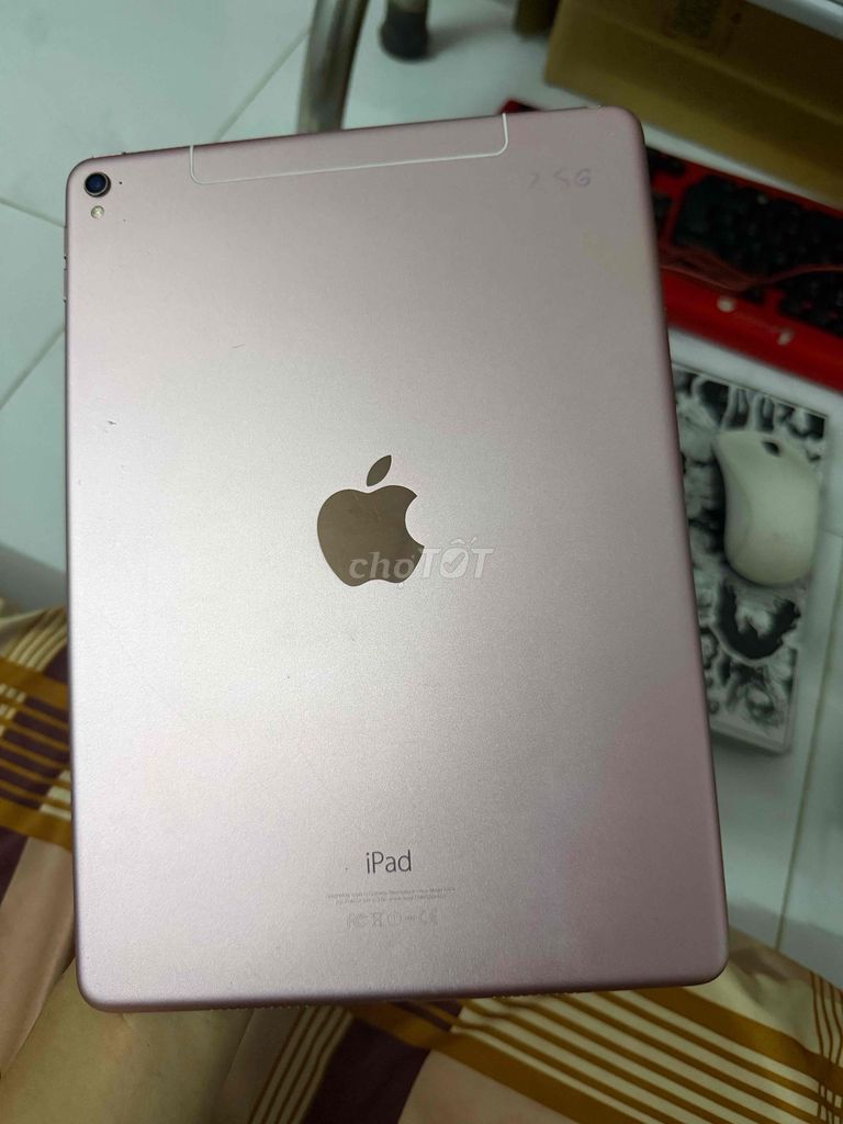 iPad Pro 9.7" 256GB Vàng hồng Wifi + 4G sạch full. Mua bán Máy tính bảng tại Huyện Nhà Bè Tp Hồ Chí Minh được đăng bởi Ku Na hình 1