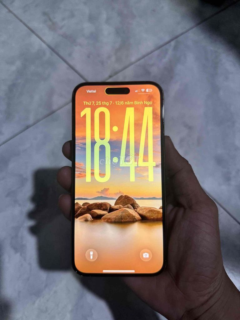 Apple iPhone 14 Pro Max 128GB Vàng Đã CNC độ ổ EID. Mua bán Điện thoại tại Huyện Cai Lậy Tiền Giang được đăng bởi Bảo Ngọc hình 1