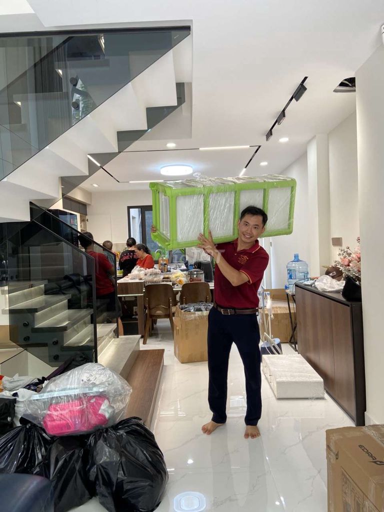 Dịch vụ chuyển nhà trọn gói tháo lắp đồ . Dịch vụ chuyển nhà tại Quận 7 Tp Hồ Chí Minh được đăng bởi Chuyển Nhà Trọn Gói  Robert Biện hình 1