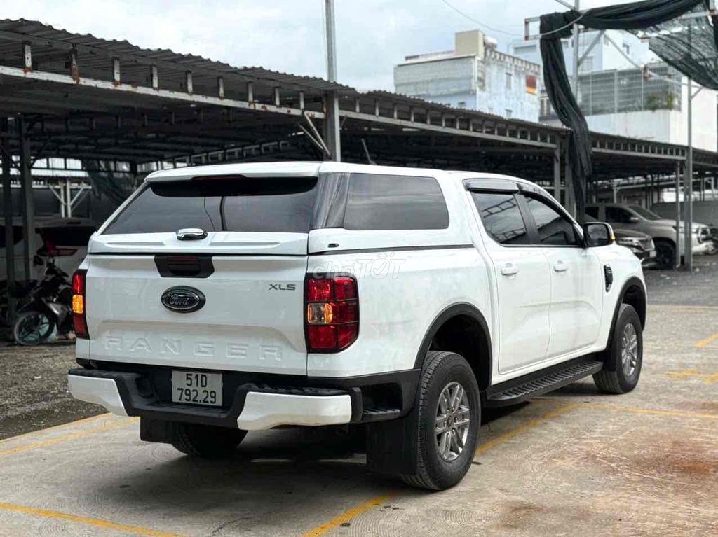 Ford Ranger XLS Trắng 40000 km. Mua bán Ô tô tại Huyện Krông Năng Đắk Lắk được đăng bởi Phan Tình hình 4