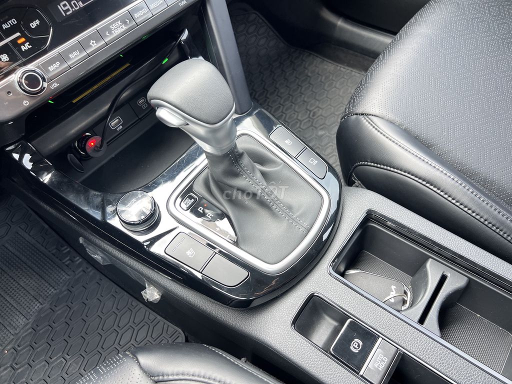 Kia Seltos 2025 Premium 1.5 AT- 2 nghìn km NHƯ MỚI. Mua bán Ô tô tại Quận Cầu Giấy Hà Nội được đăng bởi Xe Cũ Dương Đô hình 13