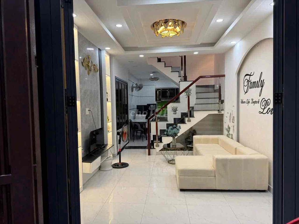 nhà fun nội thất,Nguyễn văn khói p9gv , nhà mới % 2pn 2wc