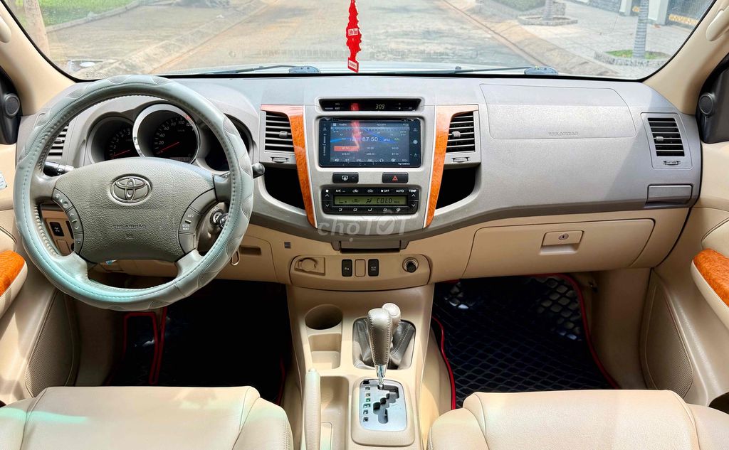 FORTUNER 2.7V4x4 2011 в отличном состоянии, оригинальный двигатель
