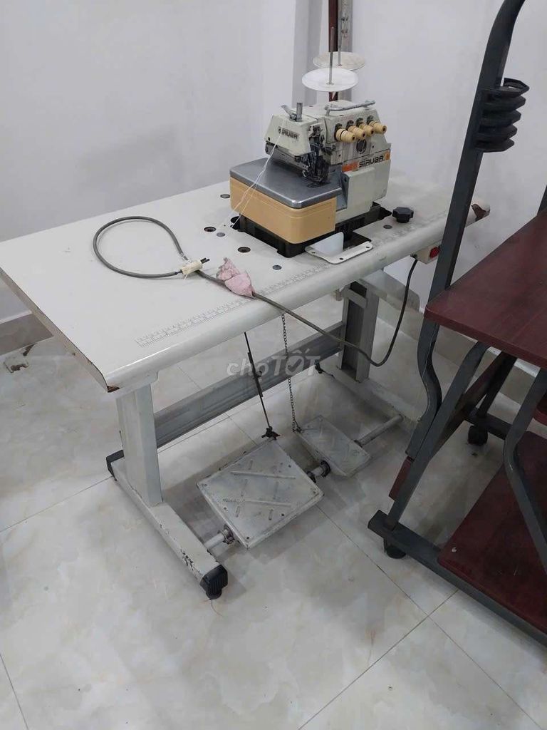 Máy vắt sổ công nghiệp Siruba Trắng, Vàng Kim loại. Mua bán Đồ chuyên dụng, Giống nuôi trồng tại Quận 6 Tp Hồ Chí Minh được đăng bởi Ngọc Lực hình 1