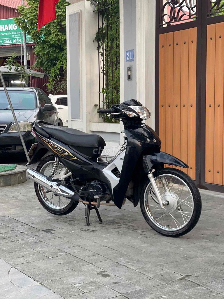 Honda Wave 110 2018 Đen Bạc 21000 km. Mua bán Xe máy tại Huyện Gia Lâm Hà Nội được đăng bởi Xe Máy Phúc Hưng hình 4