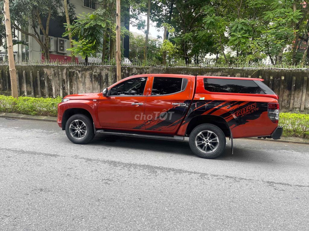 Mitsubishi Triton 2022 4x2 AT  odo 42000 km zin. Mua bán Ô tô tại Quận Hoàng Mai Hà Nội được đăng bởi tran duc khien hình 7