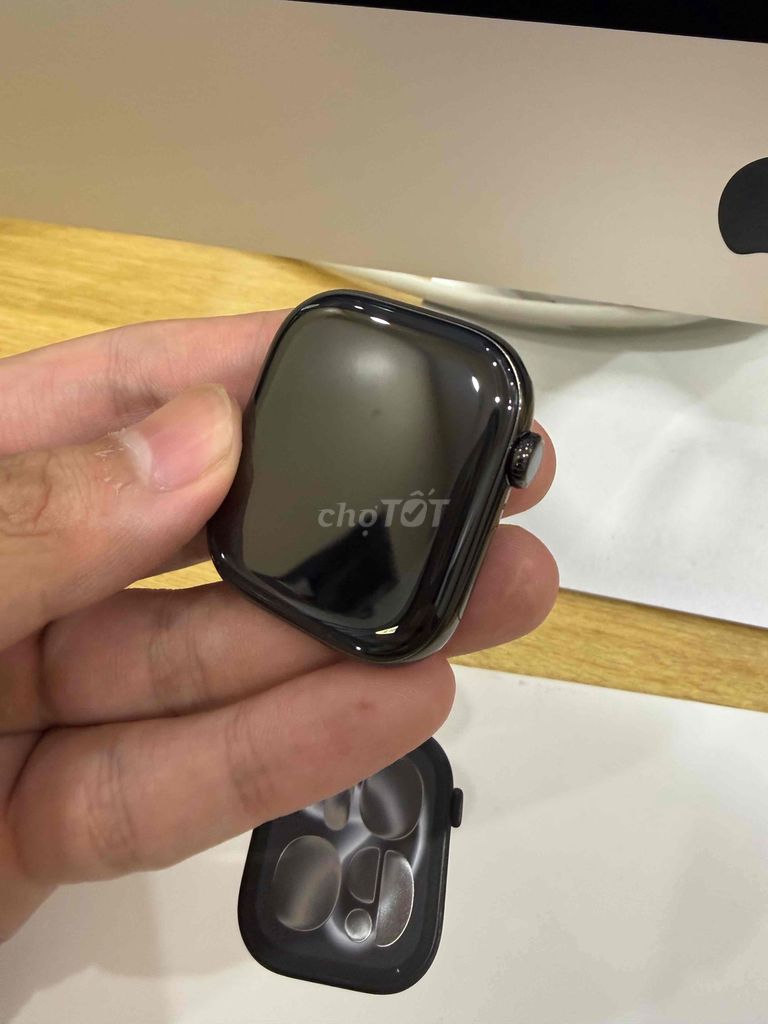 Apple Watch Series 10 Titan Đen 46mm. Mua bán Thiết bị đeo thông minh tại Quận Hai Bà Trưng Hà Nội được đăng bởi Quốc Tuấn hình 1