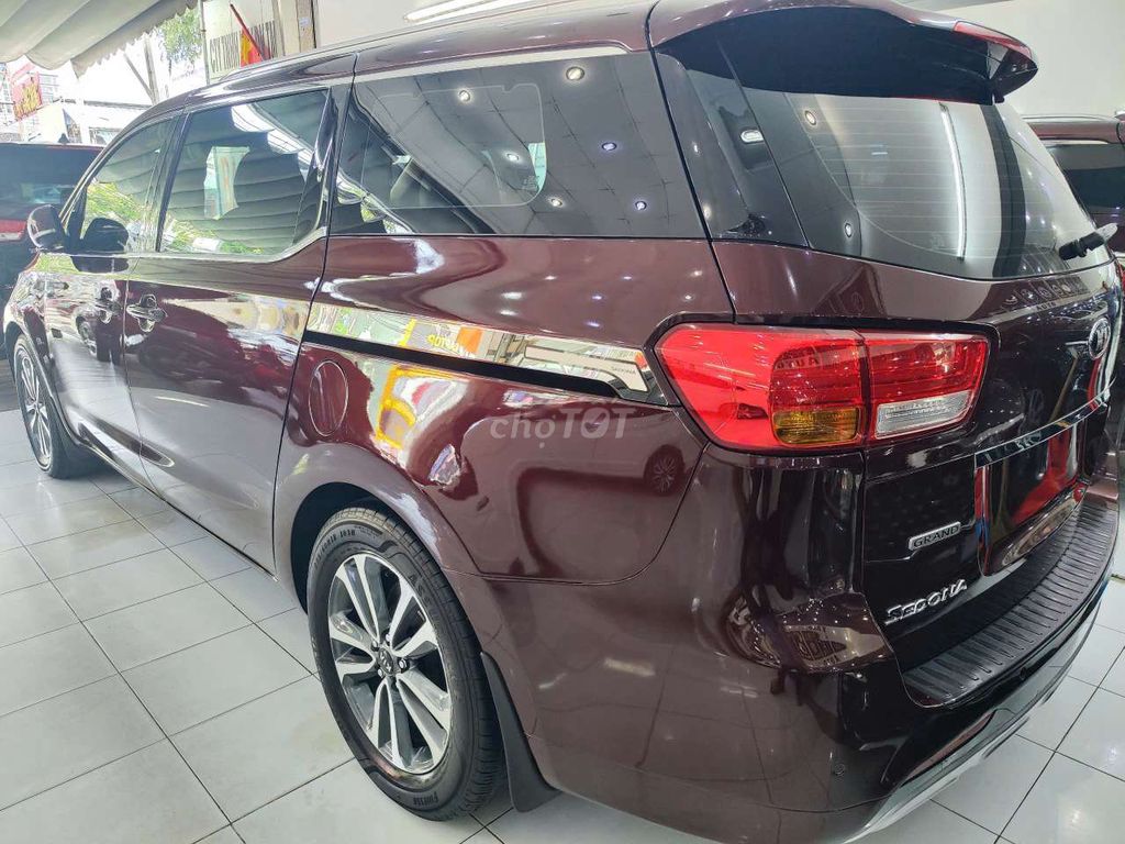 Kia Sedona Full Dầu sản xuất 2018. Mua bán Ô tô tại Quận 8 Tp Hồ Chí Minh được đăng bởi VUONG  hình 3