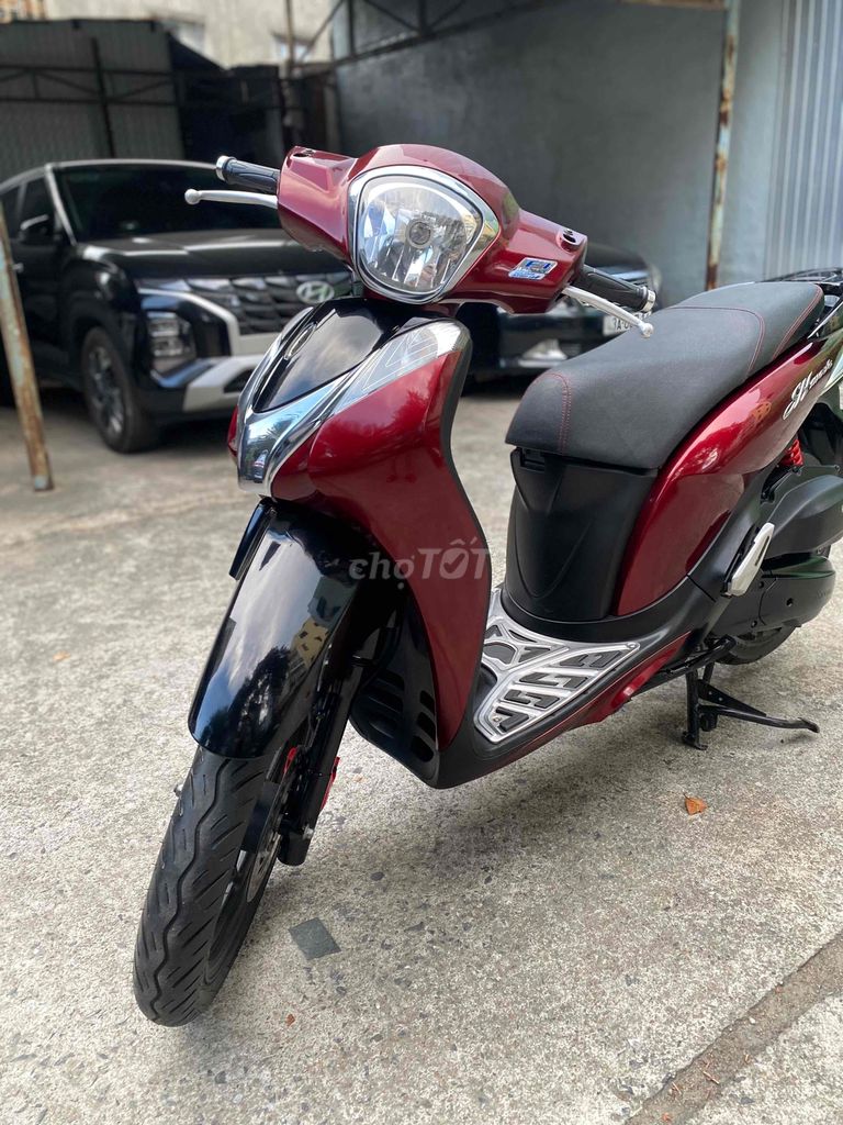 Shmode đỏ đen 17 xe đẹp nguyên rin chính chủ bán. Mua bán Xe máy tại Quận Thanh Khê Đà Nẵng được đăng bởi Long hình 4