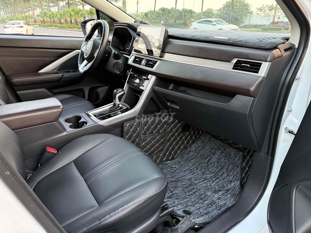 Xpander 2024 Premium. Mua bán Ô tô tại Quận Hoàng Mai Hà Nội được đăng bởi Dong Doanh hình 16