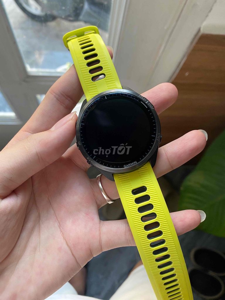 Garmin Forerunner 965 Vàng chanh Như mới. Mua bán Thiết bị đeo thông minh tại Quận 8 Tp Hồ Chí Minh được đăng bởi Dung Garmin chinh hang  hình 1