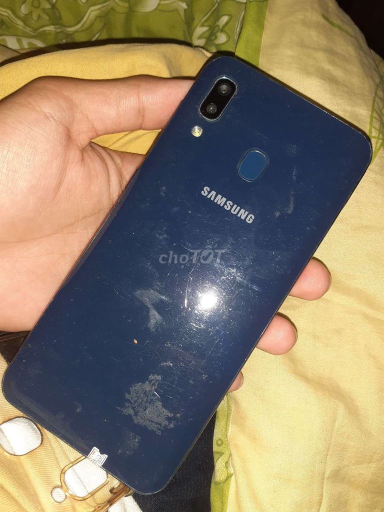 Samsung Galaxy A20 Xanh ngoại hình xấu. Mua bán Điện thoại tại Quận 7 Tp Hồ Chí Minh được đăng bởi Minh Hoàng hình 1