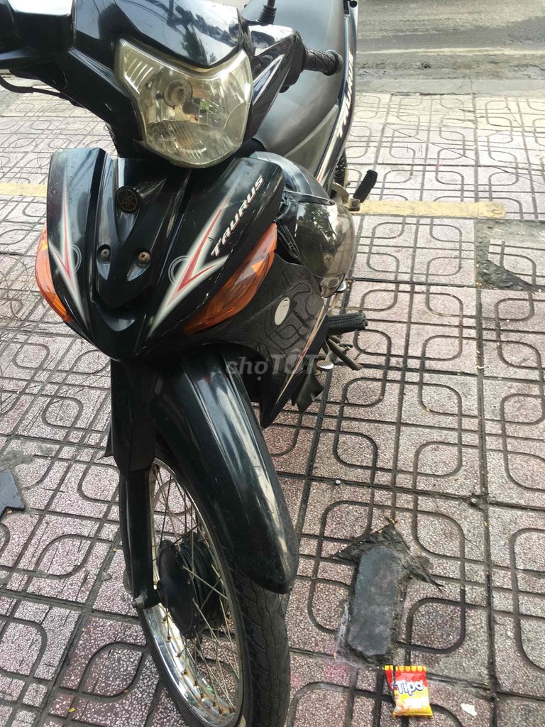 taurus 2009 màu đen cần bán lại