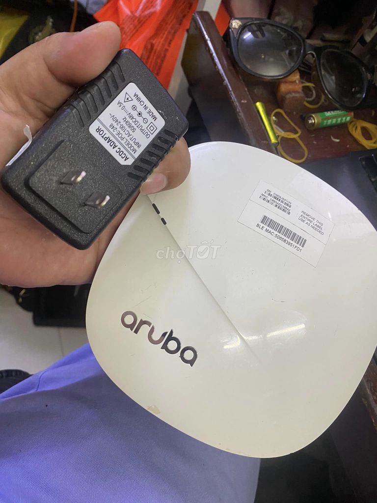 Cục phát wifi Aruba, kèm cục nguồn poe