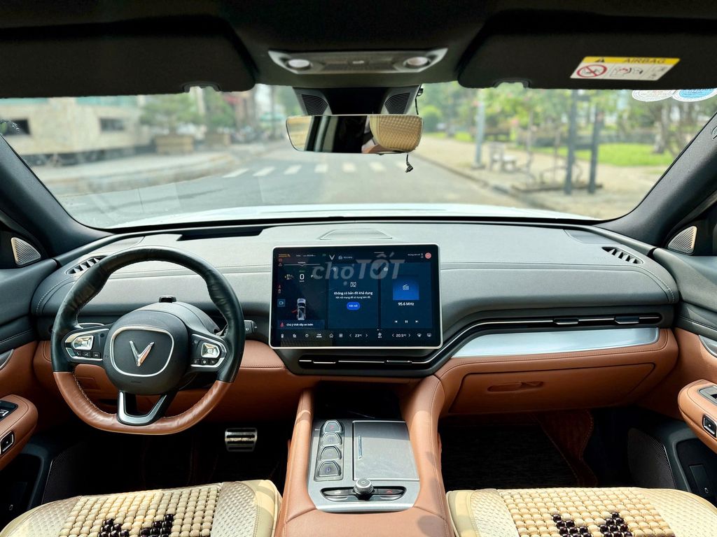 VF9 Plus 2023 - Màu trắng - 2v5km - Thuê pin (SDI). Mua bán Ô tô tại Thành phố Thủ Đức Tp Hồ Chí Minh được đăng bởi OTOCITY hình 12