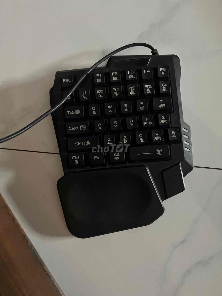 Bàn phím và chuột gaming Đen Có dây Đèn LED RGB. Mua bán Phụ kiện (Màn hình, Chuột...) tại Quận Cái Răng Cần Thơ được đăng bởi tandat pham hình 1