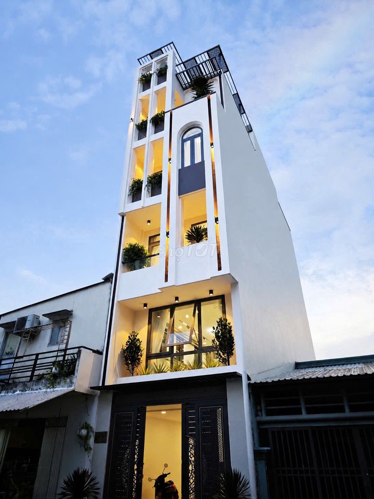 Bán Nhà Gò Vấp 1 trệt 1 lửng 4 lầu, thang máy, full nội thất 14,5ty TL