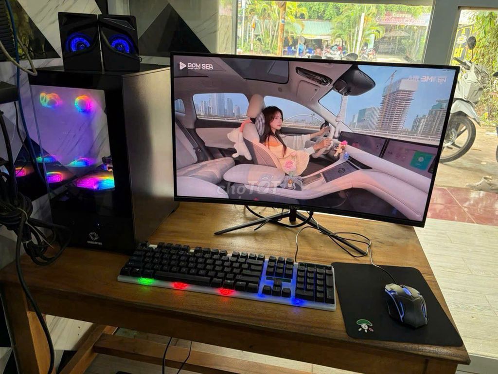 Màn hình cong 27 inch 120Hz Đen. Mua bán Máy tính để bàn tại Quận 10 Tp Hồ Chí Minh được đăng bởi Hội Đồ Điện Tử hình 1