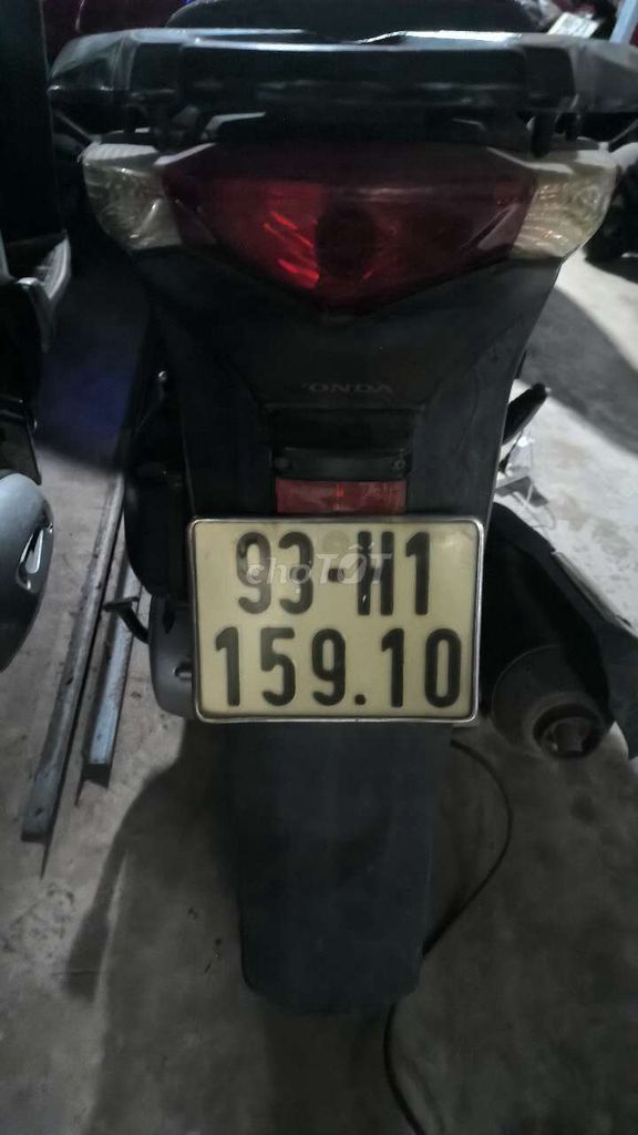 SH 125 ít đi xe đẹp zin êm giá êm. Mua bán Xe máy tại Huyện Bình Chánh Tp Hồ Chí Minh được đăng bởi Phạm Toàn Thắng hình 5