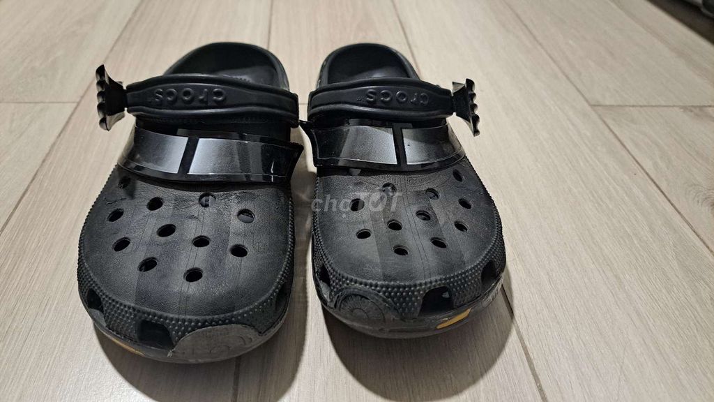 Pass lại Crocs Bat Man M10W12. Mua bán Giày dép tại Thành phố Thủ Đức Tp Hồ Chí Minh được đăng bởi Khang Nguyễn hình 4