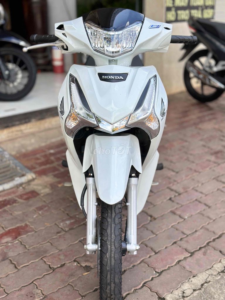 Future #2023 Xe Trắng Đẹp Xin Keng! 🛵