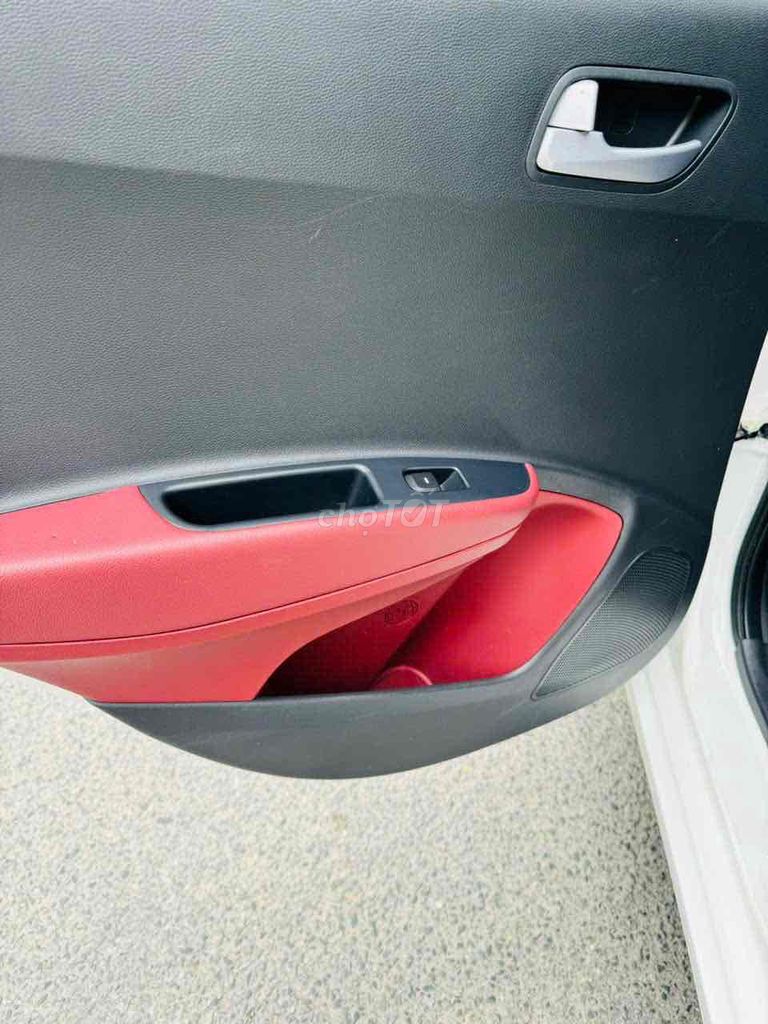 Hyundai i10 20120 1.2AT xe 1 chủ chạy 23.000km. Mua bán Ô tô tại Quận 12 Tp Hồ Chí Minh được đăng bởi Phạm Hoàng hình 12