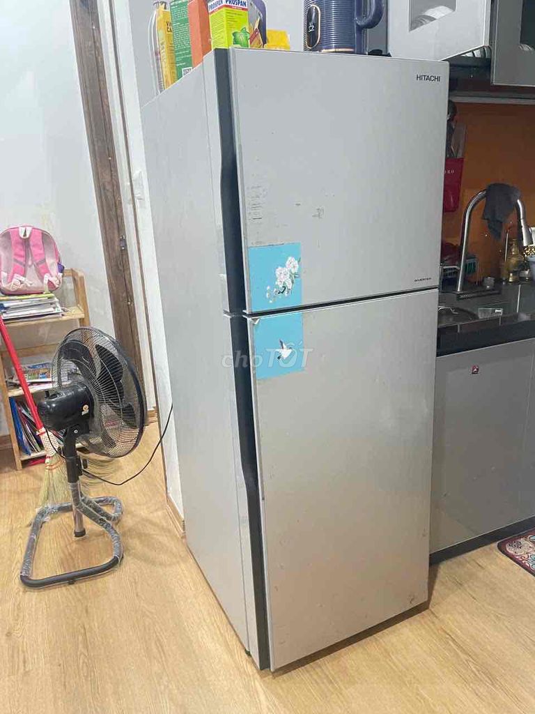 Tủ lạnh Hitachi R-H200QGV4 203 lít. Mua bán Tủ lạnh tại Quận Thanh Khê Đà Nẵng được đăng bởi Ly Xynk  hình 1