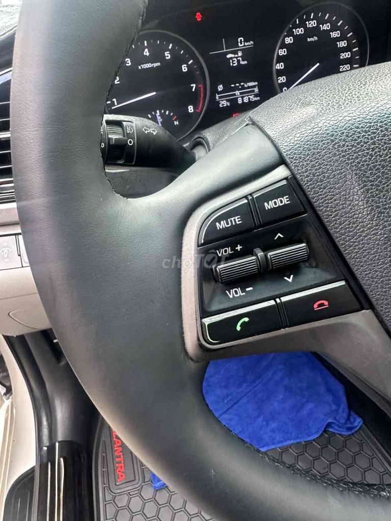 Hyundai Elantra 2016 1.6 MT. Mua bán Ô tô tại Thị xã Hương Trà Thừa Thiên Huế được đăng bởi Diễm Quỳnh hình 13