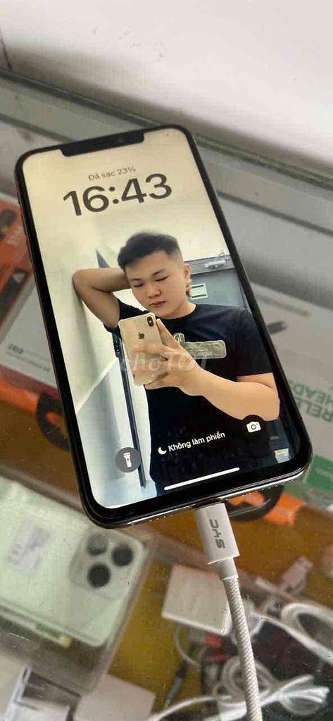 iPhone XSM 256GB Vàng Mới. Mua bán Điện thoại tại Thành phố Thuận An Bình Dương được đăng bởi Nguyễn Quốc Anh hình 1
