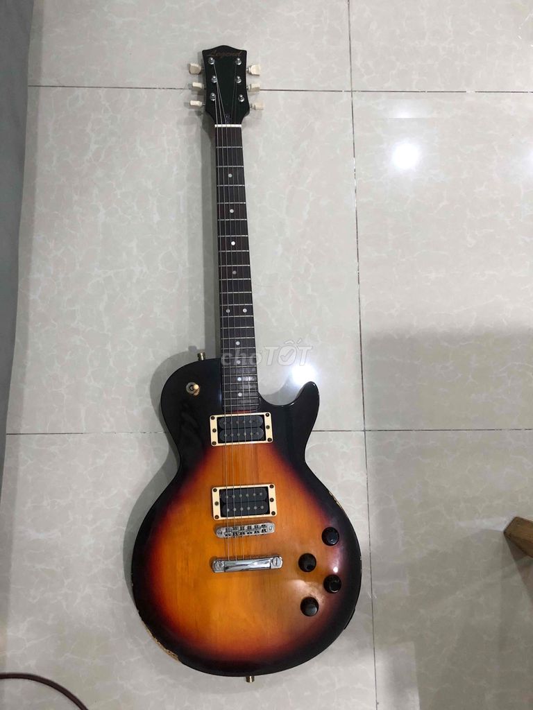 Bán guitar điện dáng Les Paul hãng Legend