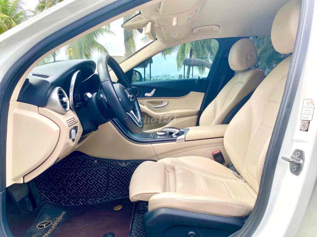 Mercedes Benz C Class 2019 C200 - 80000 km. Mua bán Ô tô tại Quận Hoàng Mai Hà Nội được đăng bởi Mr Tài hình 6
