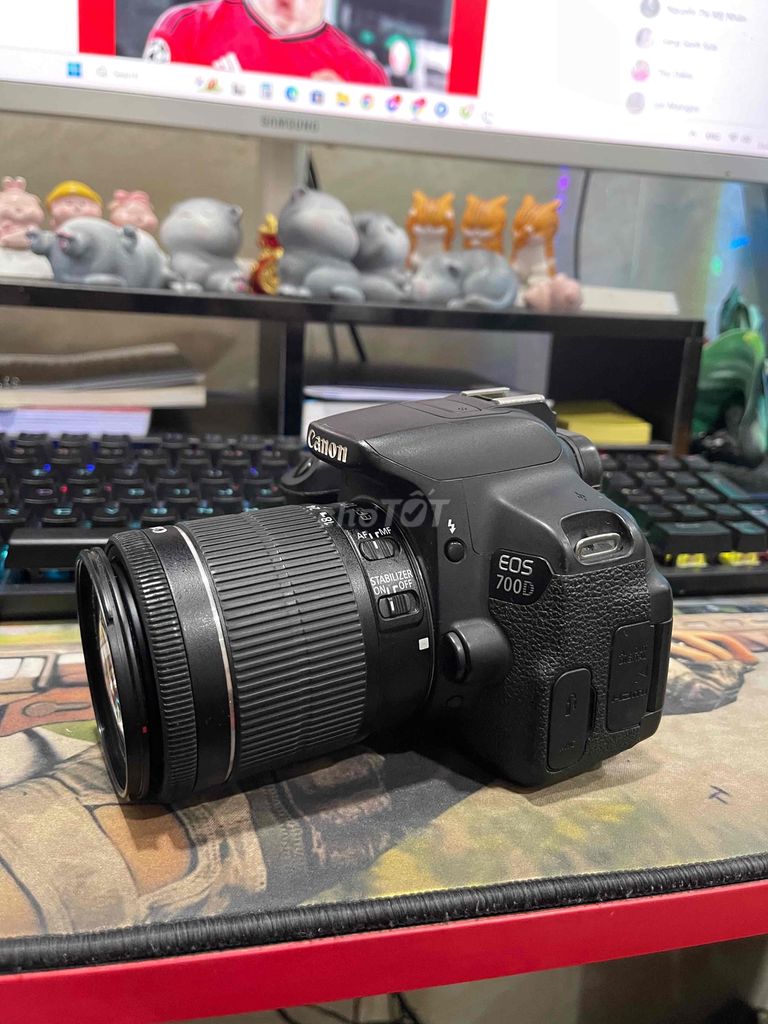 Canon 700D kèm lens 18-55
