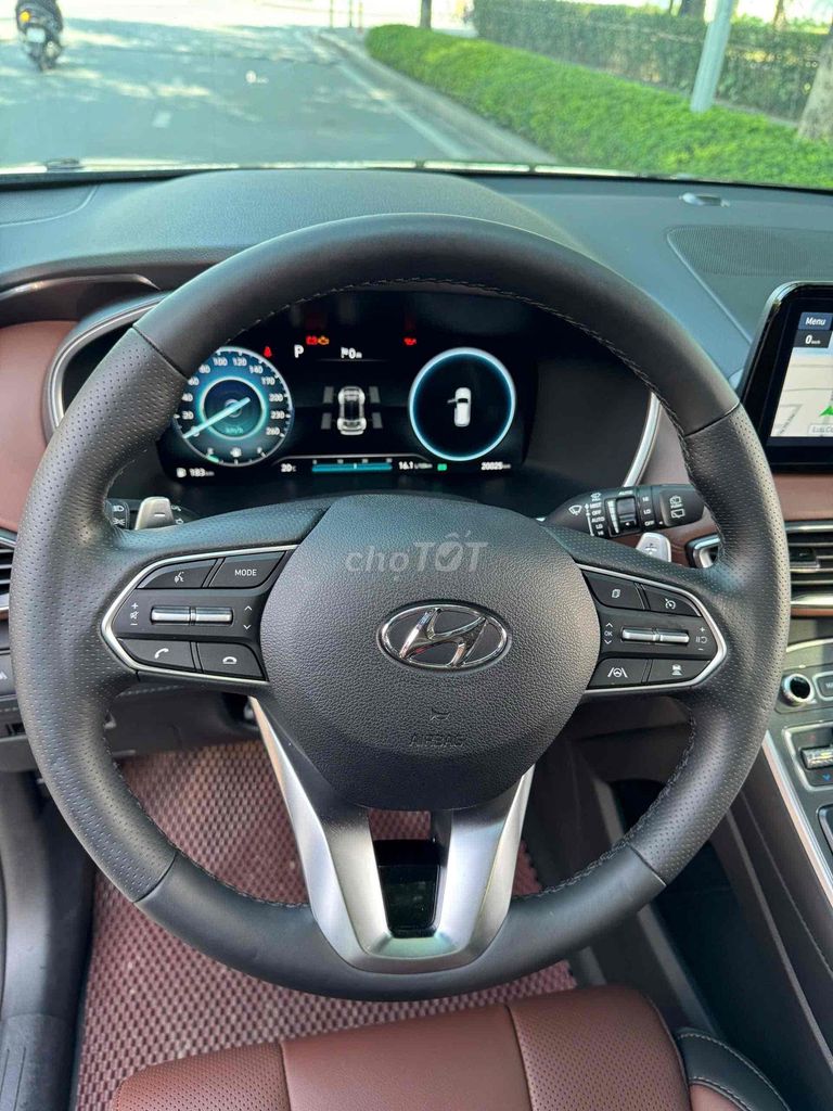 Hyundai Santa Fe 2024 2.2 full Dầu - 19.000km-Vip. Mua bán Ô tô tại Quận Đống Đa Hà Nội được đăng bởi TRUNG HIẾU AUTO hình 8