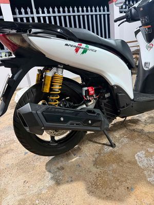 cần bán sh 150 2016 smakey .lên full áo ý.đồ chơi. Mua bán Xe máy tại Huyện Cẩm Mỹ Đồng Nai được đăng bởi Tâm