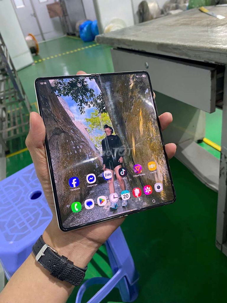 Giao lưu Samsung Galaxy Z Fold 5 256GB Trắng 98%. Mua bán Điện thoại tại Thành phố Biên Hòa Đồng Nai được đăng bởi Bảo Huy hình 1
