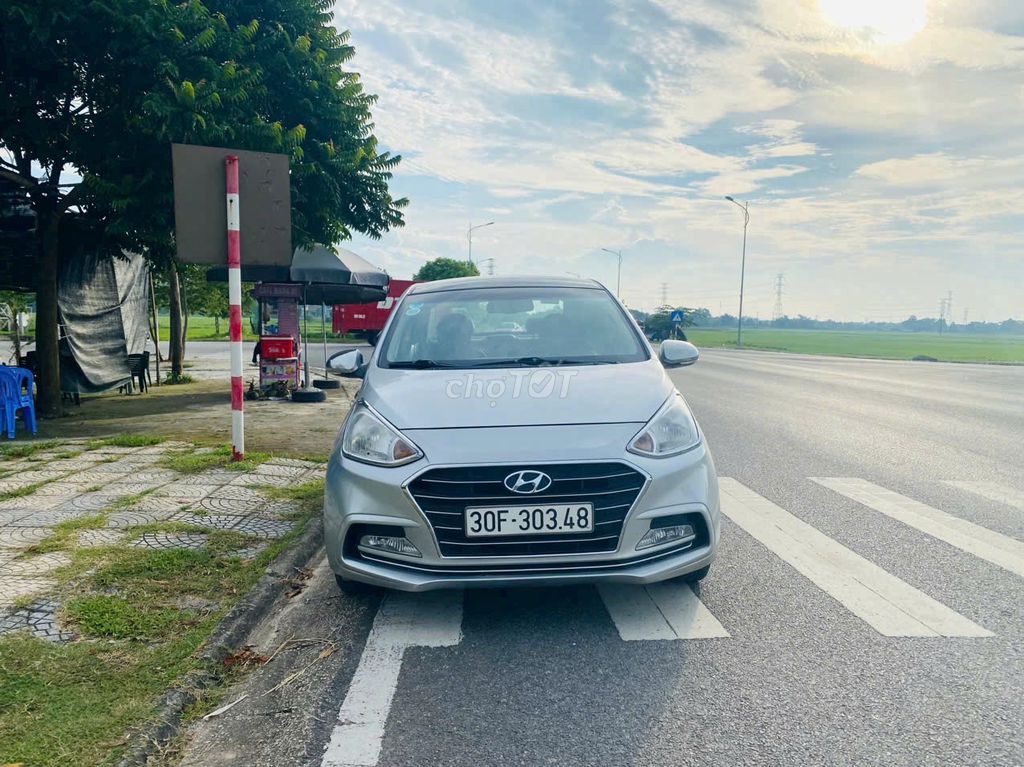 Hyundai Grand i10 Sedan bản đủ 2018