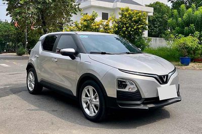 VinFast VF5 Plus mua pin giá cực tốt xe có sẵn. Mua bán Ô tô tại Quận Cẩm Lệ Đà Nẵng được đăng bởi Vinfast Đà Nẵng