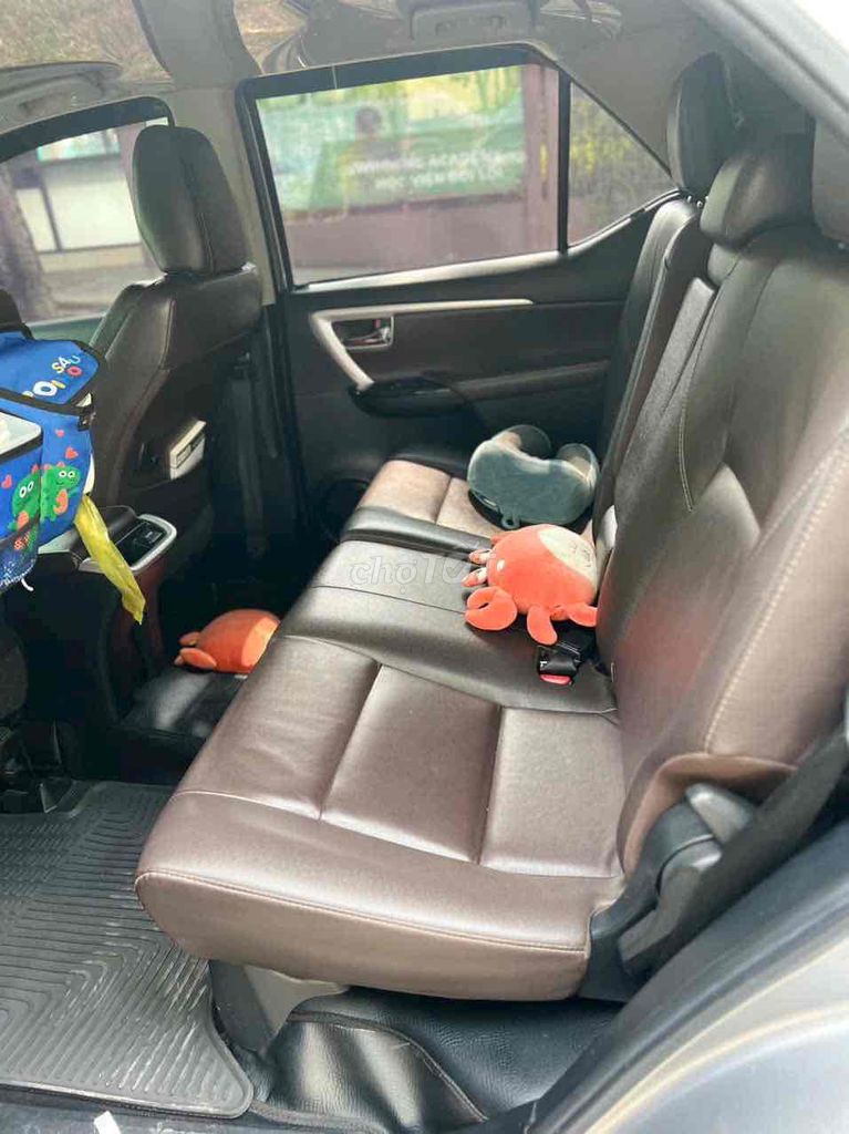 Toyota Fortuner 2019 2.7V 4x2 AT - 100000 km. Mua bán Ô tô tại Quận Tân Phú Tp Hồ Chí Minh được đăng bởi Huỳnh Thành hình 9