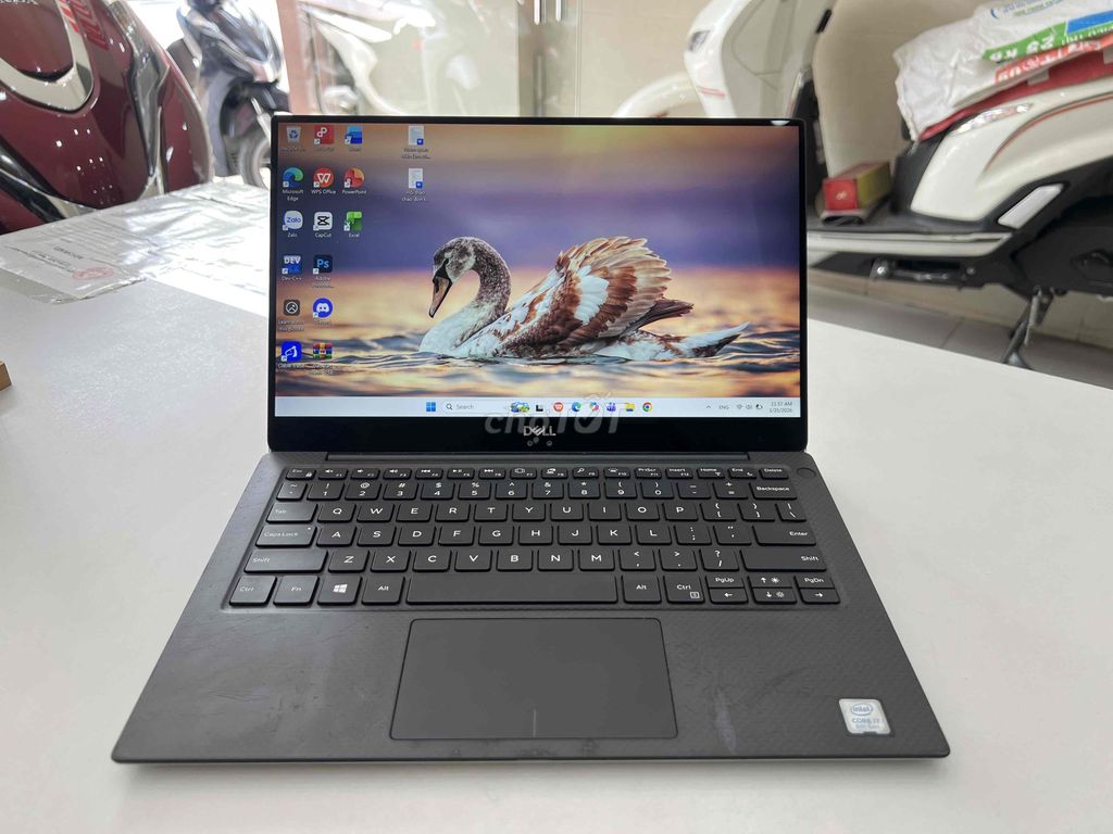 Dell XPS 13 9370, i7-8550u, Ram 8,Ssd 256, Zin Đẹp. Mua bán Laptop tại Quận Tân Bình Tp Hồ Chí Minh được đăng bởi Cầm Đồ Lê Cường hình 1